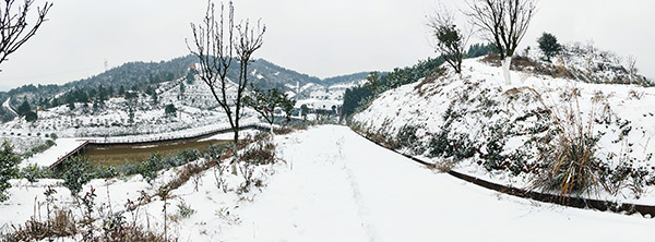 湖南華億生態(tài)農(nóng)業(yè)發(fā)展有限責(zé)任公司,株洲農(nóng)家樂,湖南戶外拓展,株洲哪里好玩,自助燒烤,露營,會(huì)議團(tuán)體接待