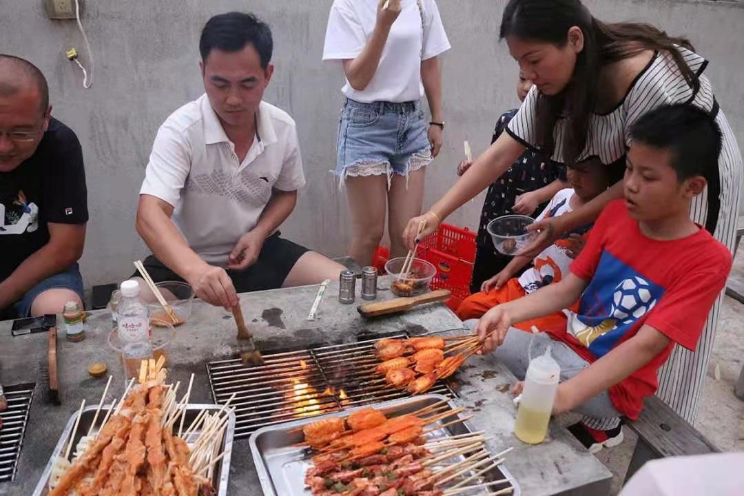 戶外拓展,自助燒烤,露營,會議團體接待，團建，