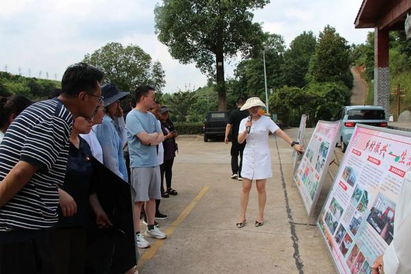 戶外拓展,自助燒烤,露營,會議團體接待，團建，